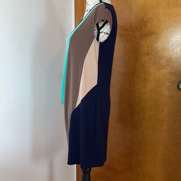 Suzi Chin and Maggie boutique Dress size 4p - Picture 7 of 14